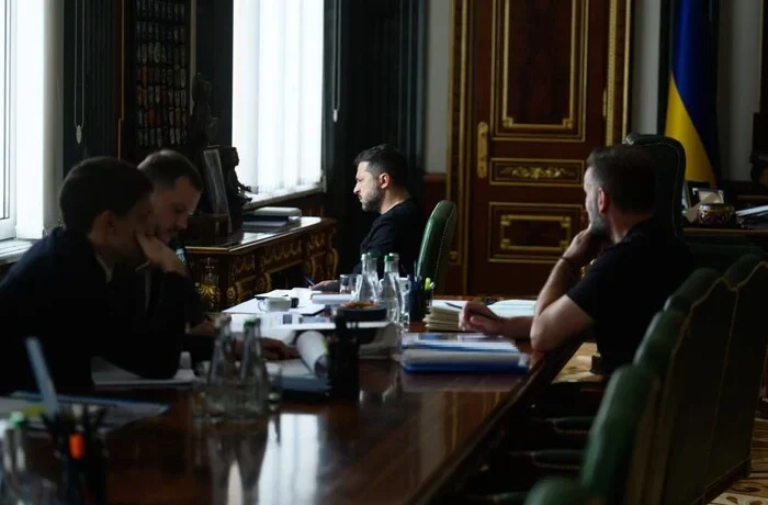 Зеленський попередив про підготовку Росії до масованого удару