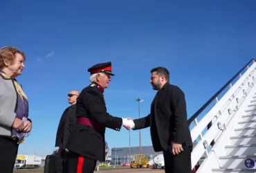 Зеленський прибув до Британії: заплановано зустрічі з королем і прем’єром