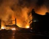 Російська атака знищила «Епіцентр» у одному з районів Києва