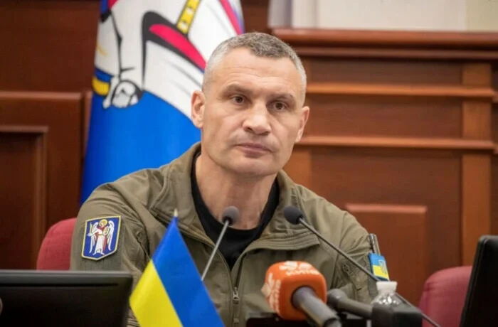 Як голосує Кличко, коли вирішується доля київської землі