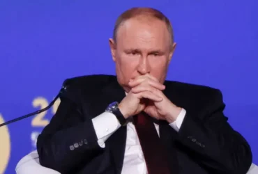 Літак Путіна не може приземлитися в Москві через атаку дронів – ЗМІ