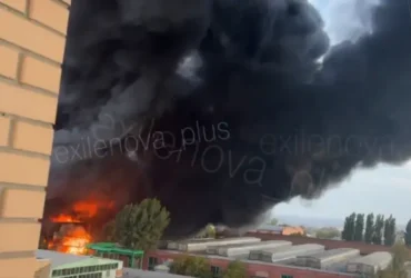Пожежа під Ростовом: на підприємстві з металообробки спалахнули склади