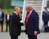 Чи може перемога демократів на виборах змінити курс Трампа щодо України? Пояснення Politico