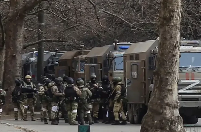 Росія масово завозить своїх громадян на окуповані території та витісняє українців – ГУР