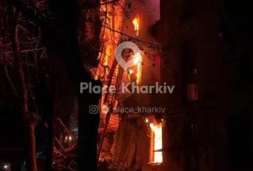 Росія вдарила по Харкову: внаслідок атаки склався цілий під’їзд житлового будинку