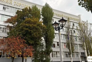 Удар по гуртожитку Торговельного університету в Києві: у якому стані поранені студенти