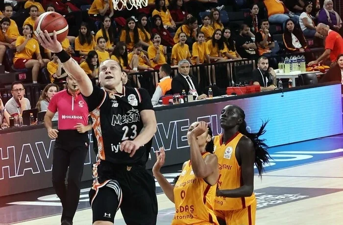 Аліна Ягупова набрала 14 очок у грі чемпіонату Туреччини з баскетболу