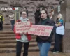 Картонкове дежавю: навіщо дорослі знову виводять дітей на майдан?
