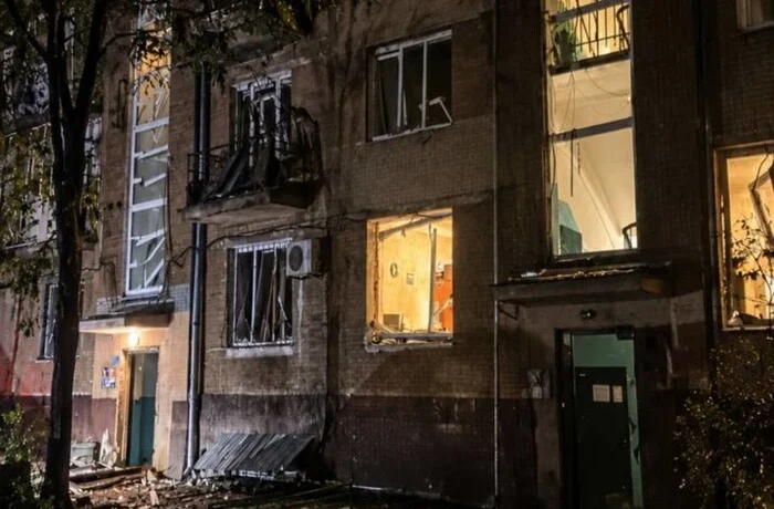 Росія атакувала житловий будинок у Запоріжжі: загинула людина
