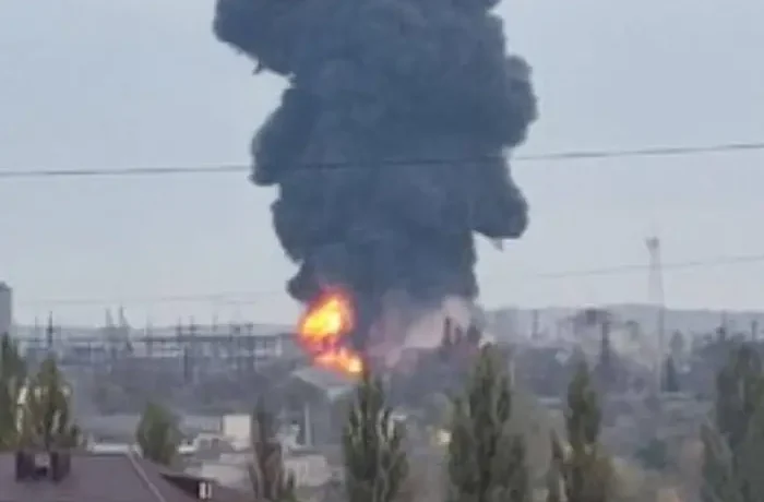 Російський дрон вдарив по навчальному закладу в центрі Рівного: є поранені