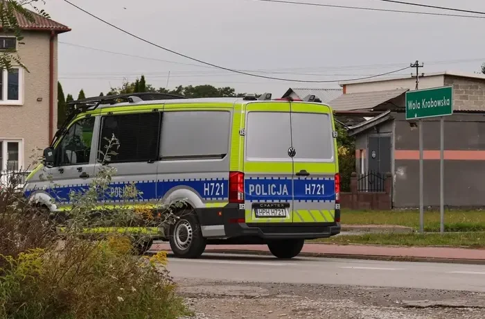 Підпал бази Starlink у Польщі. Помилка поліції дозволила підозрюваним утекти з країни