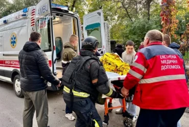 Росія атакувала Павлоград дроном: загинула людина, серед семи постраждалих – діти