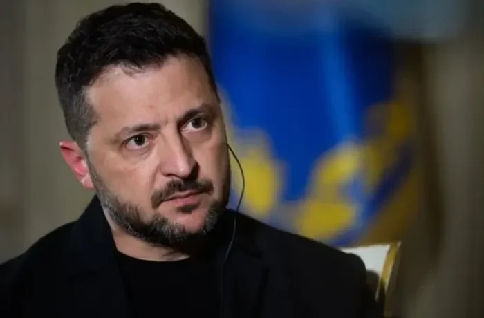 Зеленський розповів, чим США погрожували Україні