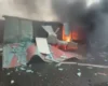 Окупанти вдарили по складу «Нової пошти» на Дніпропетровщині: спалахнула пожежа