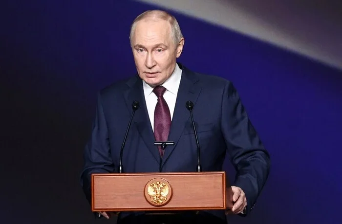 Путін готовий був віддати частину територій: FT дізнався про таємний мирний план