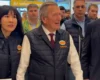 Ексканцлер Німеччини відвідав гіпермаркет у Москві, де нещодавно отримав роботу