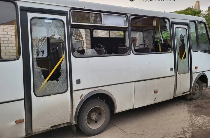 У Херсоні росіяни атакували маршрутку, є загиблий