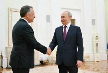 «Росіяни, мабуть, регочуть до сліз». Ведучий Fox News засудив лестощі Віткоффа до Путіна