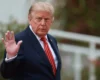 Відмова від НАТО та зняття санкцій із Росії. Журналісти розсекретили черговий мирний план США