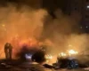 У російському Липецьку після роботи ППО горять будинки та автомобілі (фото)