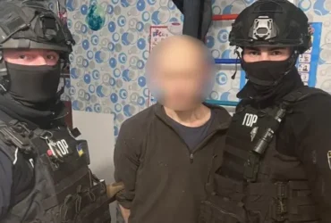 На Львівщині нападник вдарив ножем військового, а під час затримання вистрілив в поліцейського