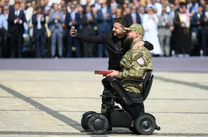 «Хочеться захищати країну, але не тих, хто наживається»: Герой України про скандали в тилу
