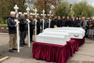 Дніпропетровщина попрощалася з п’ятьма дітьми з родини Воронових, яких вбила РФ