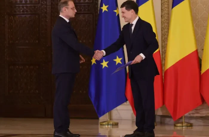 Румунія сформувала новий уряд після шести місяців політичної кризи
