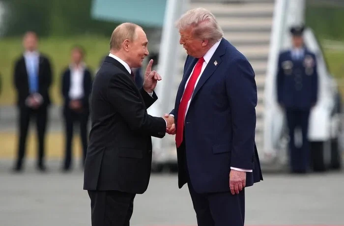 Путін диктує умови, Трамп тисне на Київ: які варіанти залишилися Україні