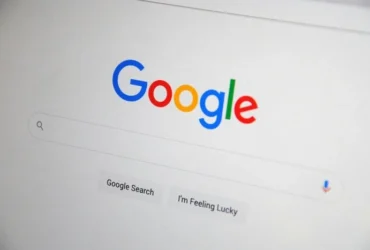 Заплатити копійки і забрати трафік: Google заганяє невеликі видання у пастку