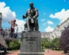Київ частково знімає захисні конструкції на пам’ятниках: названо причину