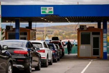 На кордоні зі Словаччиною утворилася черга на виїзд з України