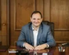 Мер Франківська пропонує незвичні бонуси жінкам, які погодяться сісти за кермо автобуса