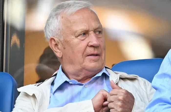Колишній віцепрезидент ФІФА заявив, що він вже не доживе до гри між Росією та Україною