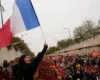Франція пішла на поступки школярам: чому протести не вщухають