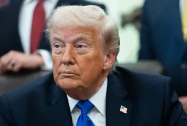 Трамп наказав знищити комарів та кліщів у Вашингтоні