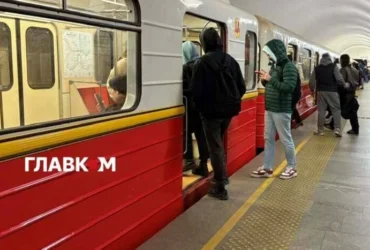 Поїзди можуть їхати без зупинок: столичне метро змінило правила руху під час тривалих тривог