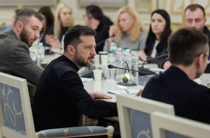 Хто керуватиме столицею, якщо Кличко не може? Президент Зеленський шукає вихід
