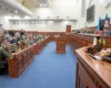 Куди зникають жінки з Київради? Активісти зафіксували дивну тенденцію