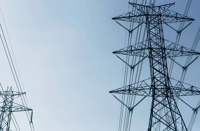 Ручне регулювання прайс-кепів відлякує інвесторів від української енергетики – експерт