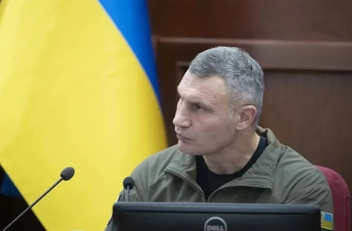 Захист мостів та мобільні укриття: Кличко розповів про рішення Ради оборони Києва