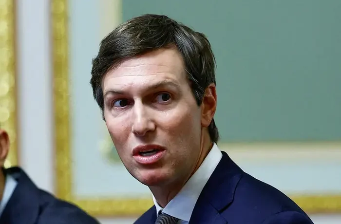 Посада спецпосланця під загрозою. Громадська організація подала позов проти зятя Трампа