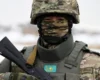 Поїхали на заробітки, опинилися на фронті. Казахстан взявся повертати громадян