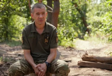 Пораненого бійця ЗСУ вивіз із позиції кінь