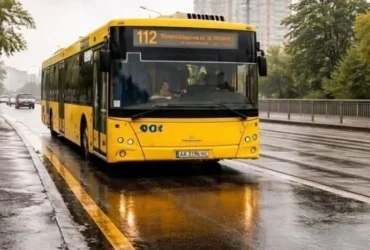 Низка столичних автобусів і один тролейбус 31 жовтня – 1 листопада курсуватимуть зі змінами: перелік