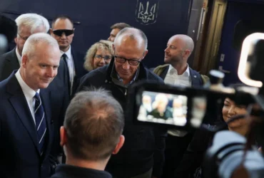 Канцлер Німемччини прибув до Києва з неоголошеним візитом