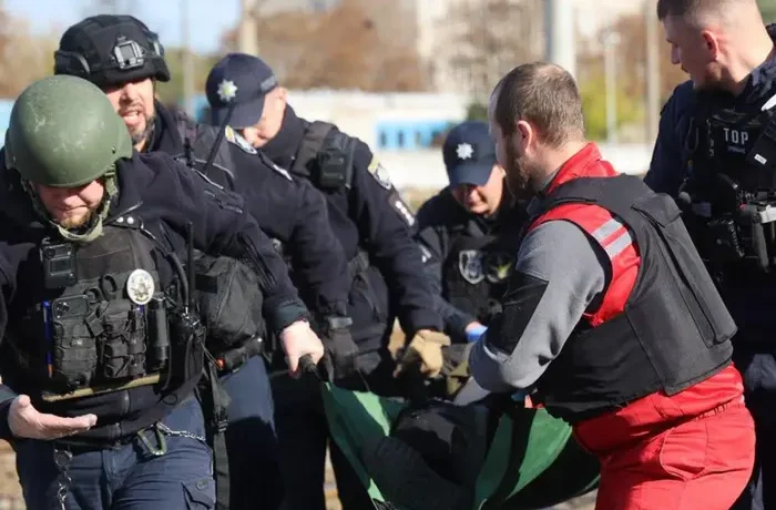 Зеленський звернувся до США та ЄС після удару Росії по вокзалу в Дніпрі