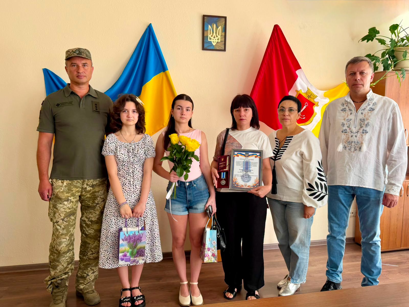 Родина захисника Андрія Будіша після нагородження