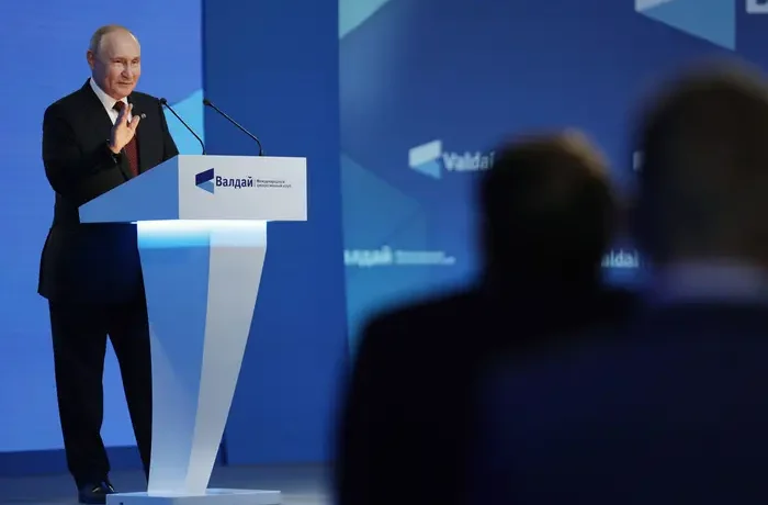 Росія готується «захищатися в Європі»? Що показав виступ Путіна на «Валдаї»