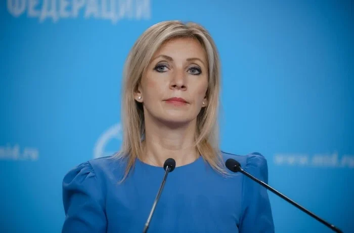 Захарова істерично відреагувала на недопуск до Чемпіонату світу прихильниць Путіна